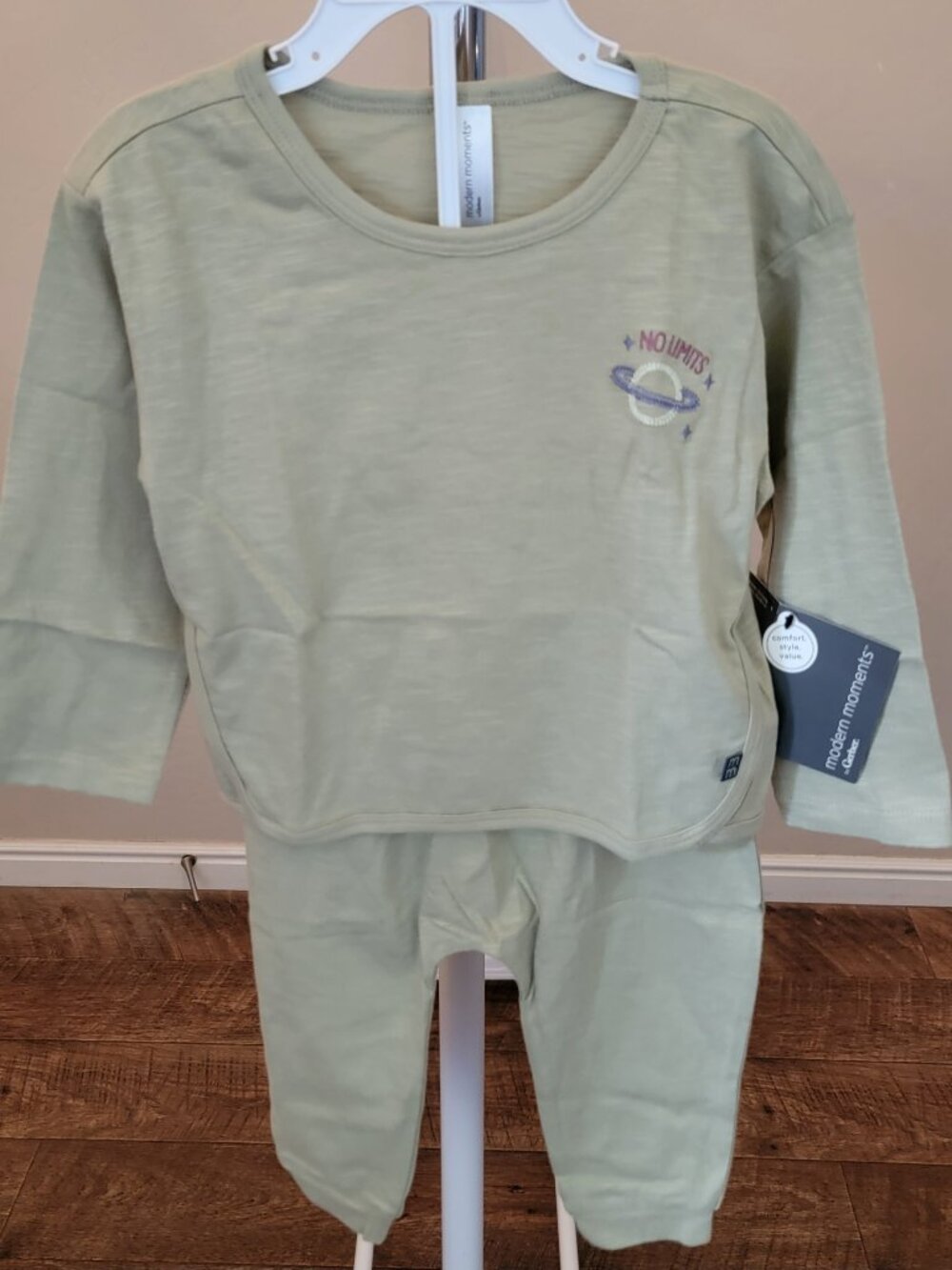 Gerber Kids Long Sleeve and Pants Set in Sage Green Size 24 months